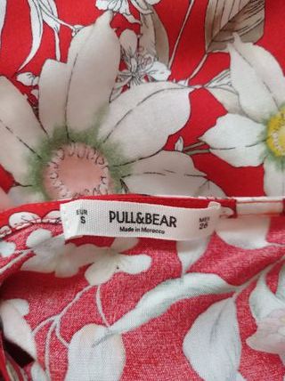 Vestido Pull&Bear rojo floral - Talla S