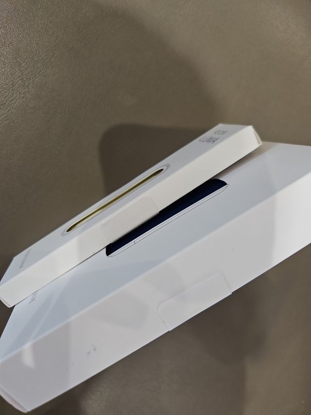 Cover e stecca laterale magnetica per ìqœs ìlúmæ