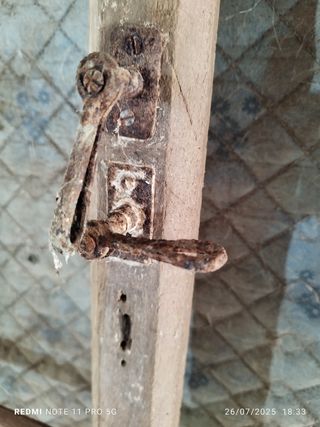 Puerta antigua de madera