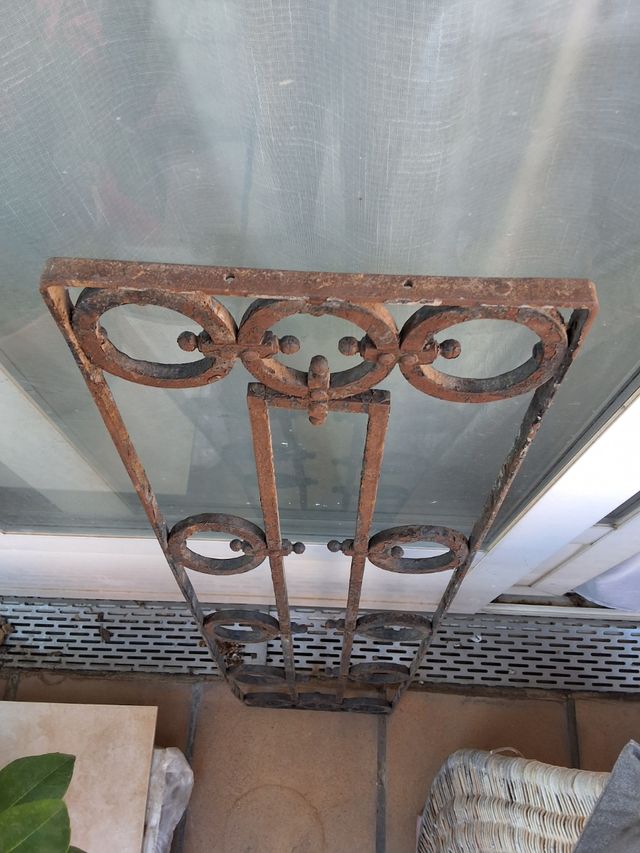 Reja hierro antigua decoración