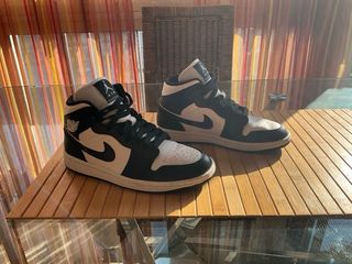 Air Jordan 1 Mid - Negro/Blanco
