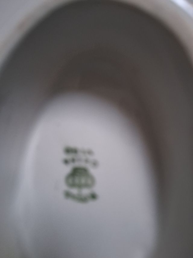 Piattino in porcellana dorata con vassoio