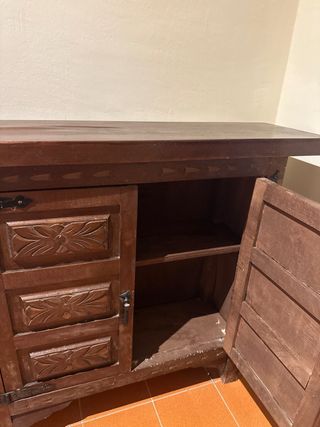 Recibidor madera tallada
