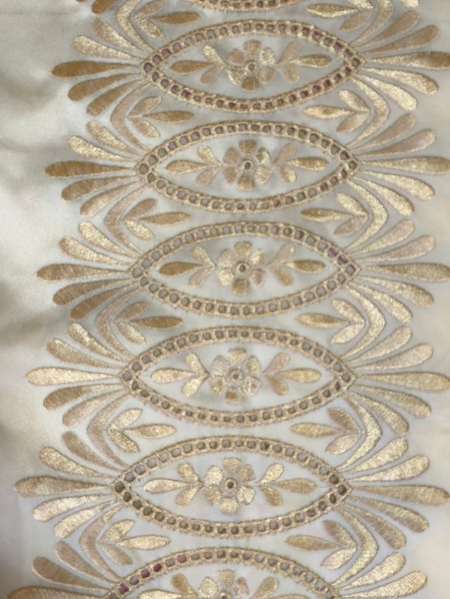 COLCHA ANTIGUA SIN ESTRENAR