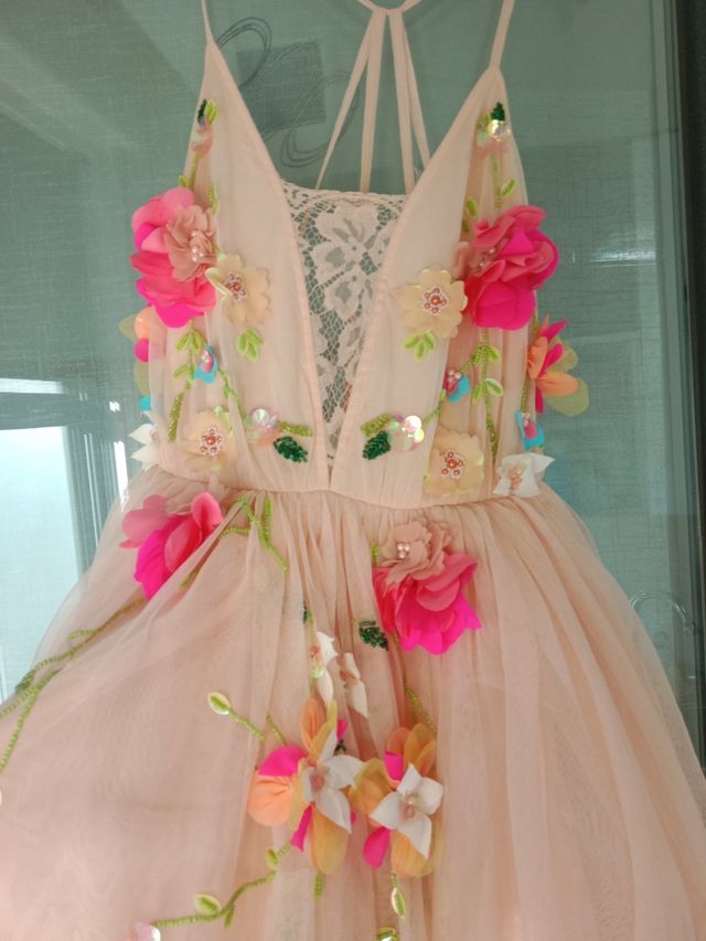 Precioso Vestido sin estrenar