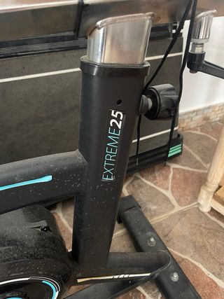 Bicicleta spinning Extreme25 y cinta de correr