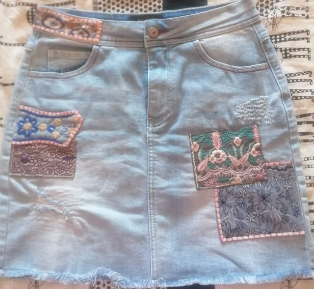 Minifalda vaquera Desigual talla 26