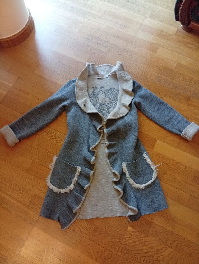 Chaqueta gris y azul talla S. ULTIMO PRECIO