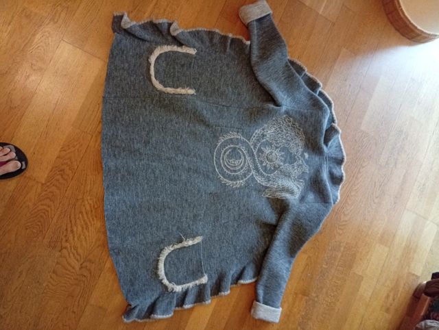 Chaqueta gris y azul talla S. ULTIMO PRECIO