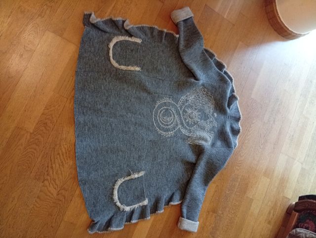 Chaqueta gris y azul talla S. ULTIMO PRECIO