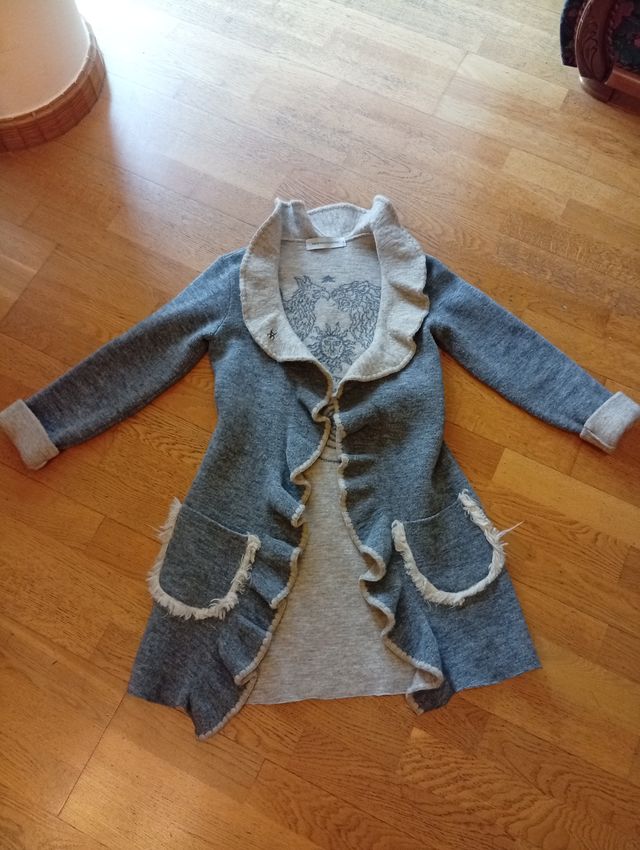 Chaqueta gris y azul talla S. ULTIMO PRECIO