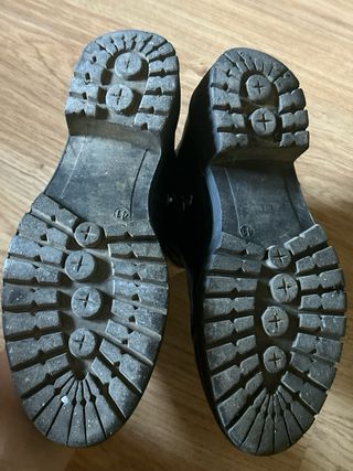 Botines negros de piel