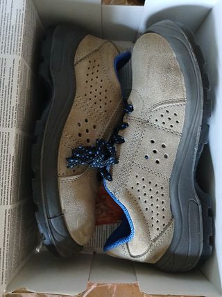 Zapatos seguridad beige