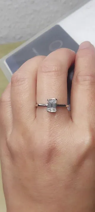 Anillo moissanita plata