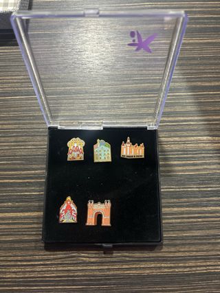 Pins Barcelona: 5 Monumentos