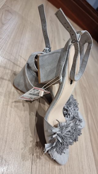 Sandalias ante Pull&Bear gris - 40