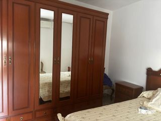 Dormitorio de matrimonio de cama 135 cms