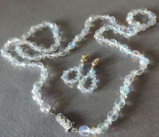 ANTIGUO COLLAR Y PENDIENTES CRISTAL DE ROCA
