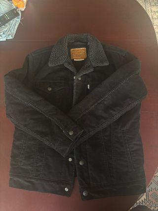 Chaqueta Levi's negra borreguillo