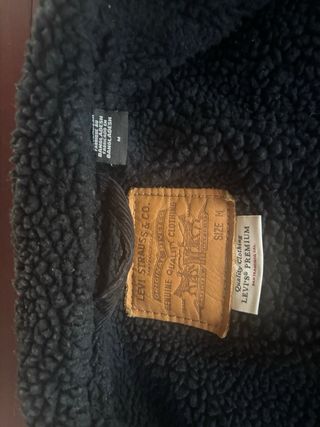 Chaqueta Levi's negra borreguillo