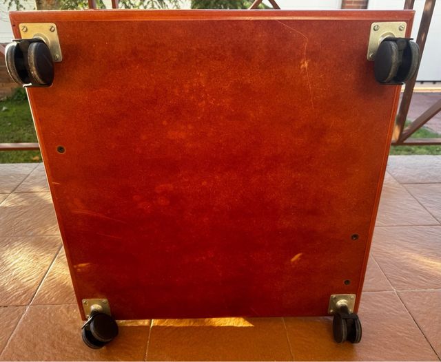 Mesitas de centro rojas - Madera