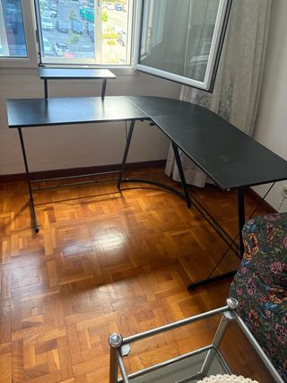 Escritorio esquinero negro