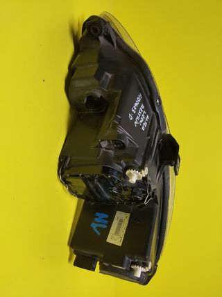 FARO DELANTERO DERECHO SEAT LEON II RESTYLING