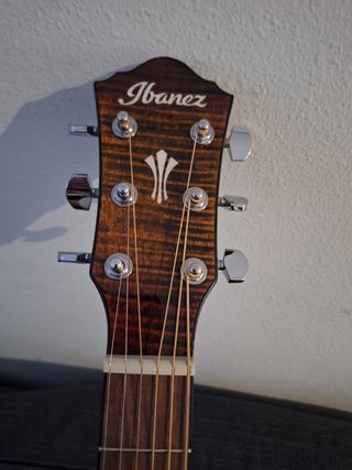 Guitarra acústica para ZURDOS Ibanez AEG7