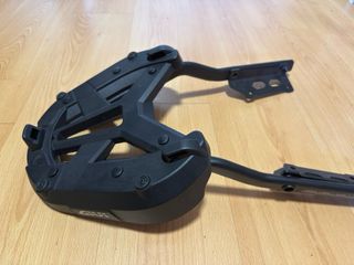 Maletas + Soporte Givi Topcase