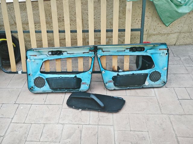 2 Paneles/cartoneras Golf 4