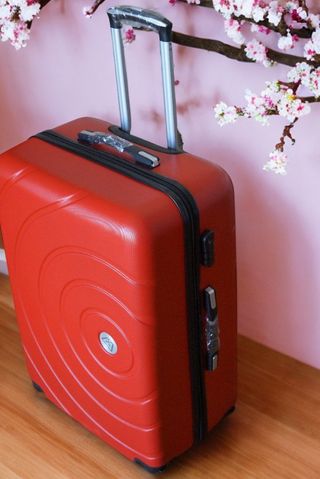 Maleta mediana roja 20kg - NUEVA