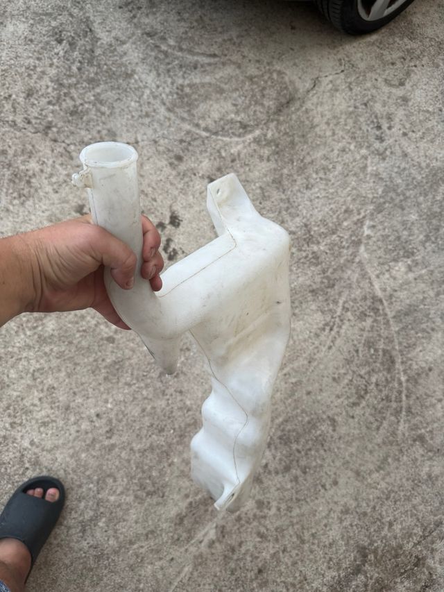 Vaschetta liquido tergicristalli Ford Fiesta