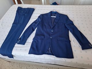 Traje azulón adolescente 