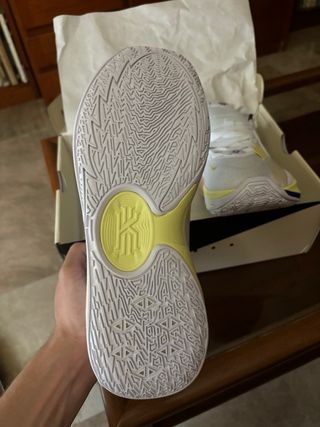 Zapatillas Nike Kyrie Low 5 Blancas/Amarillas