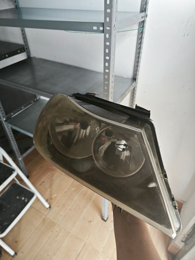 Faro delantero derecho BMW e90