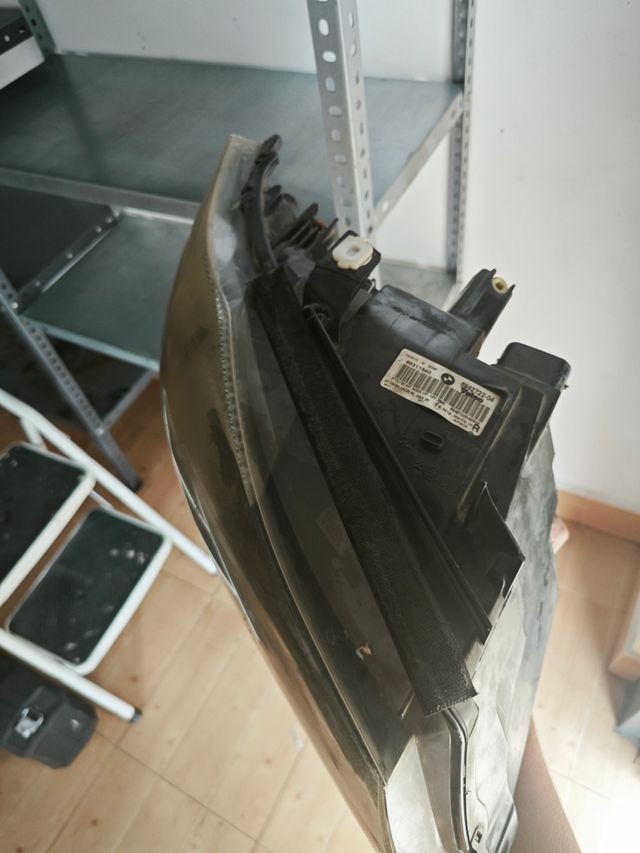 Faro delantero derecho BMW e90