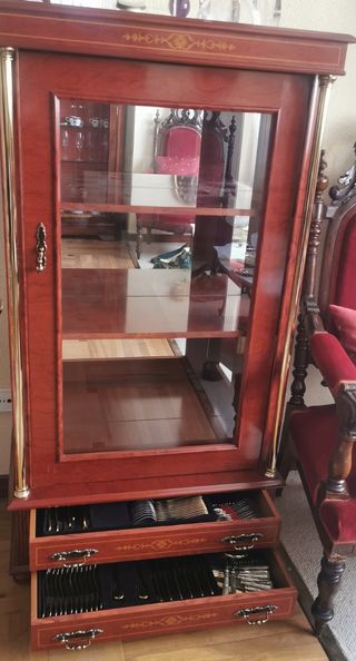 Vitrina madera  clásico