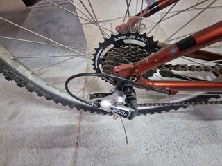 Bicicleta trekking Specialized