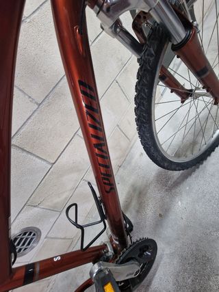 Bicicleta trekking Specialized