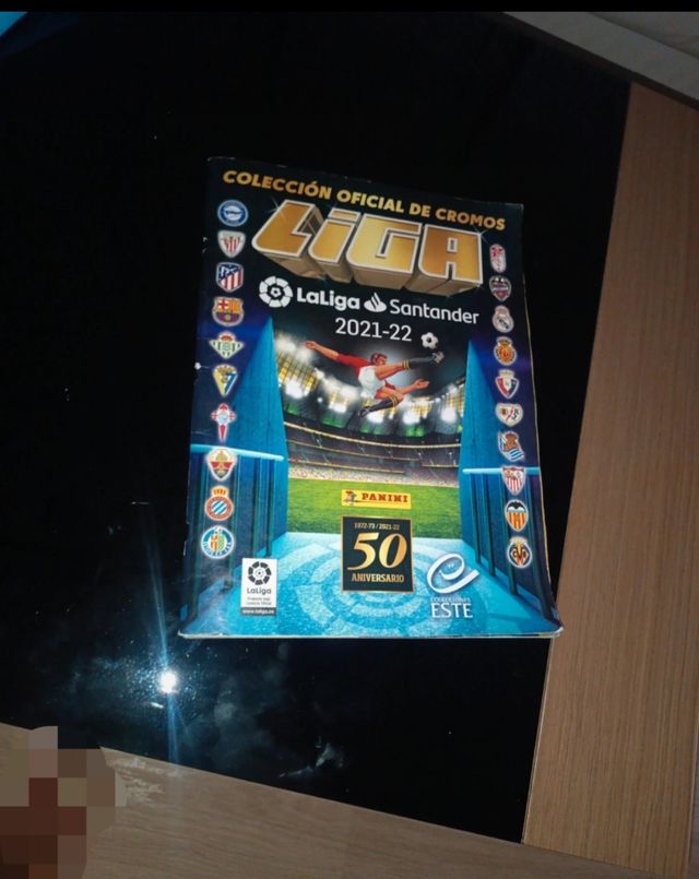 Álbum Liga 2021-22 Panini Casi Completo