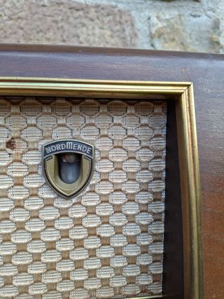 Radio antigua Rigoletto Nordmende