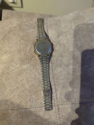 Reloj Casio A168WE dorado