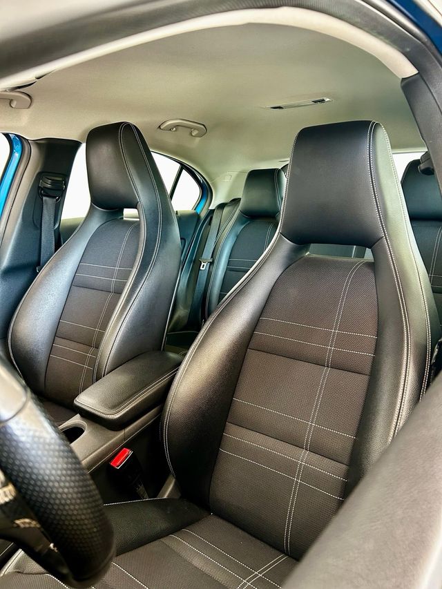 Mercedes-Benz Clase A200 URBAN - 2013