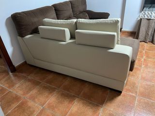 Sofá chaise longue marrón y beige