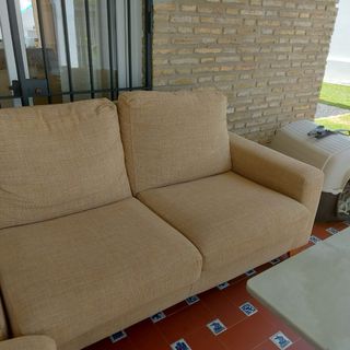 Sofá rinconero beige muy comodo