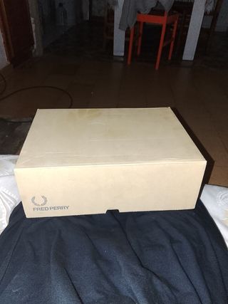Zapatos Fred Perry Marrón