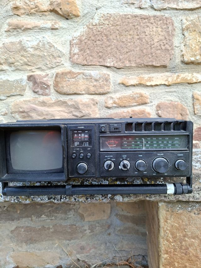 Radio Cassette MBO - TV/FM/Radio