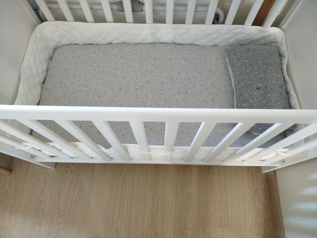 Cuna Ikea Sundvik +colchón Jättetrött+chichonera