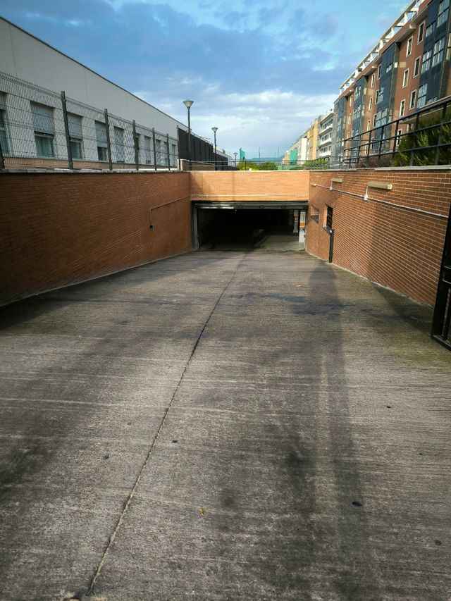 Plaza garaje alquiler - Clara Campoamor