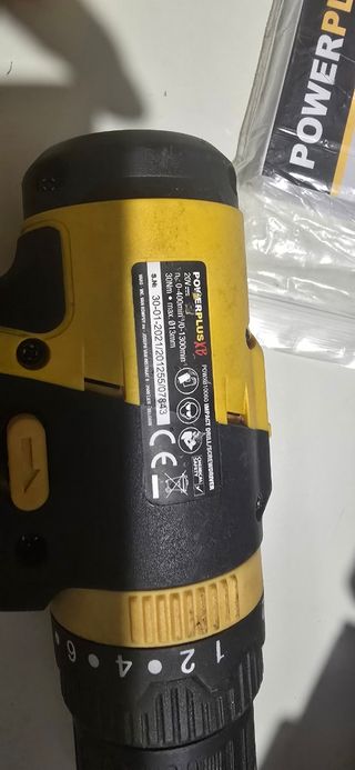 Taladro percutor Powerplus 20V